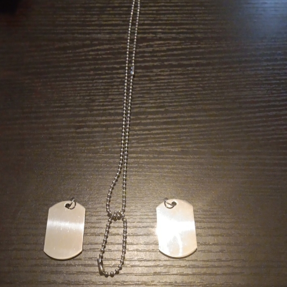 Silver Dog Tag Necklace - Picture 1 of 1